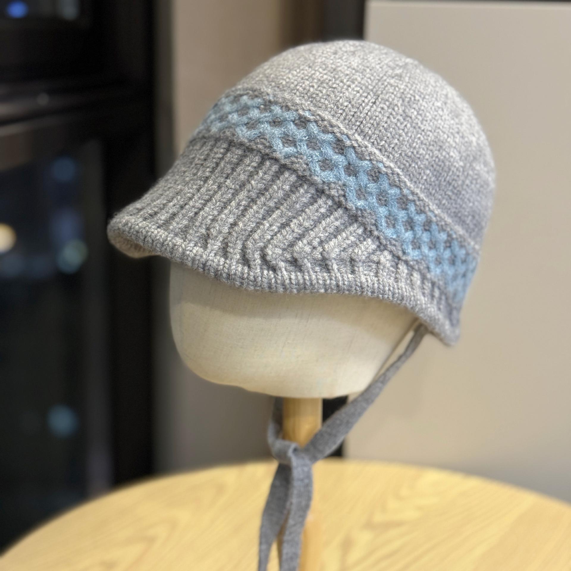 

New Autumn and Winter Niche Short Ear protecting Woolen Hat for Women To Keep Warm and Slim Personalized Lanyard Knitted Hat Lei Feng Hat one size