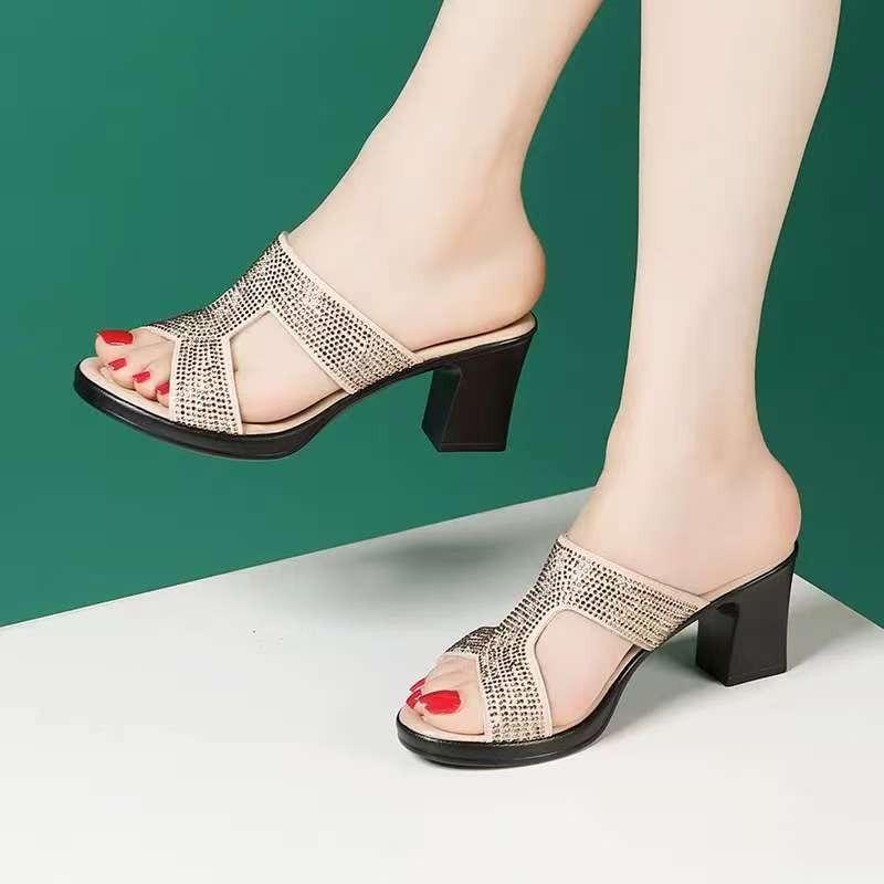 Elegant rhinestone thick-bottomed casual beach cool slippers women's summer new flash diamond lightweight outer slippers