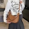Niche retro bag women's new fashionable large-capacity shoulder commuter dumpling bag versatile messenger bag