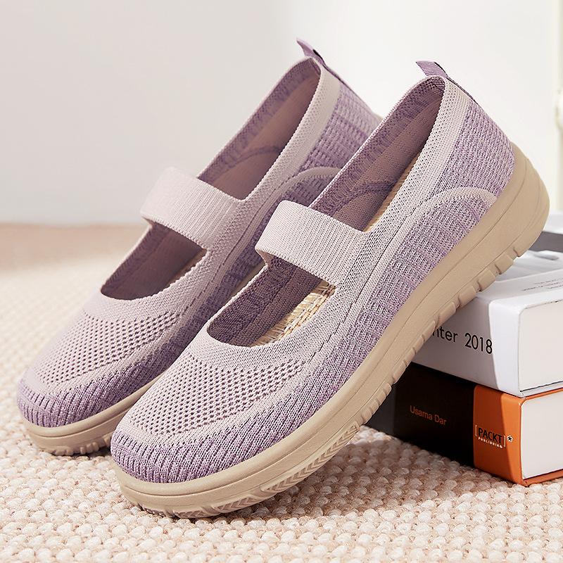 Shoes women's single shoes middle-aged and elderly mother shoes casual shoes old Beijing cloth shoes women's shoes soft soles not tired feet flat sho