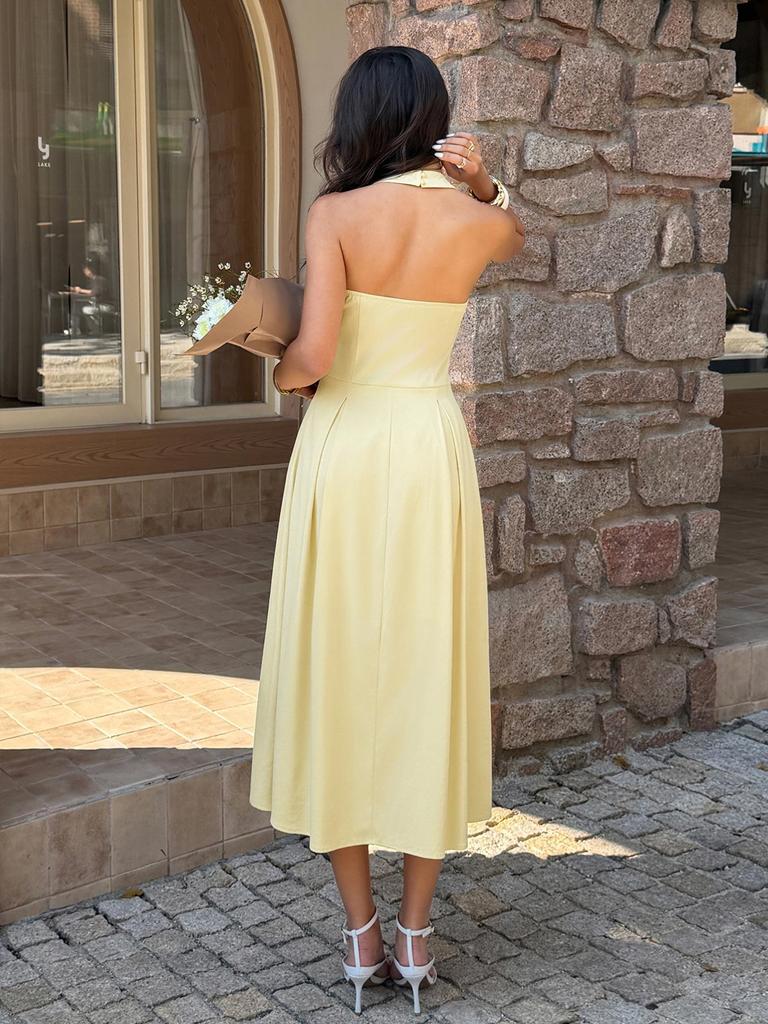 Womens' Spring/Summer 2026 Casual European & American Halter Neck Waist-Cinching Solid Color Dress
