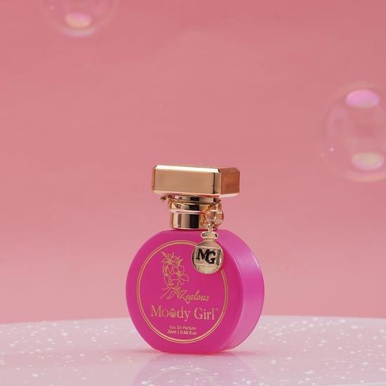 Moody Girl Zealous Luxury Perfume 20ml + Pocket Perfume Gift Set Pack of 5 (3ml Each) Vanilla, Gourmand, Nuts & Caramel Musky 24hr Long Lasting