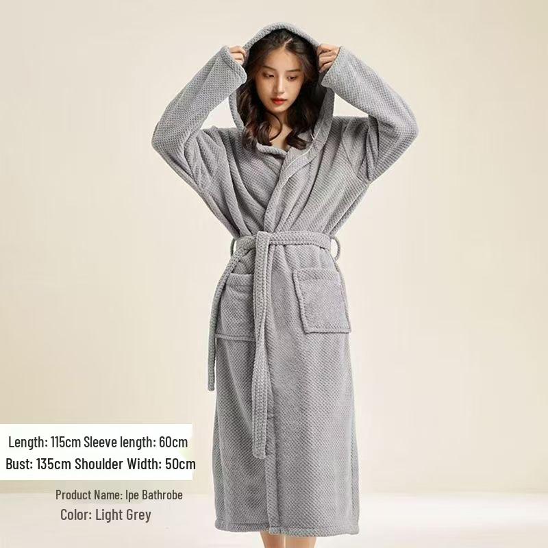 Pineapple Grid Quick-drying Coral Fleece Hooded Bathrobe – Skin-friendly, Warm, and Wearable for Winter Home Use.