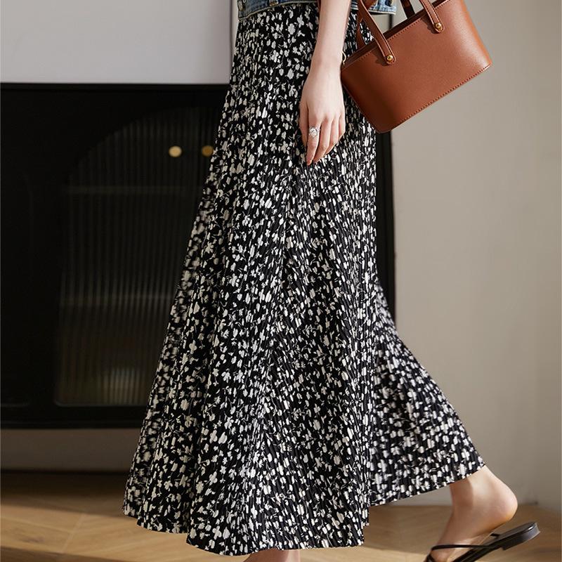 French Floral High-End Black Midi Skirt - Spring/Summer Vacation Style