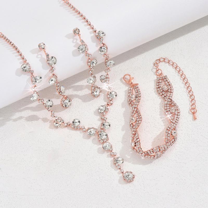 Modische Kristall-Strasssteine, Halsketten, Ohrstecker, Armbänder, dreiteilige Schmuckaccessoires, Hochzeitsaccessoires, vielseitige Bräute