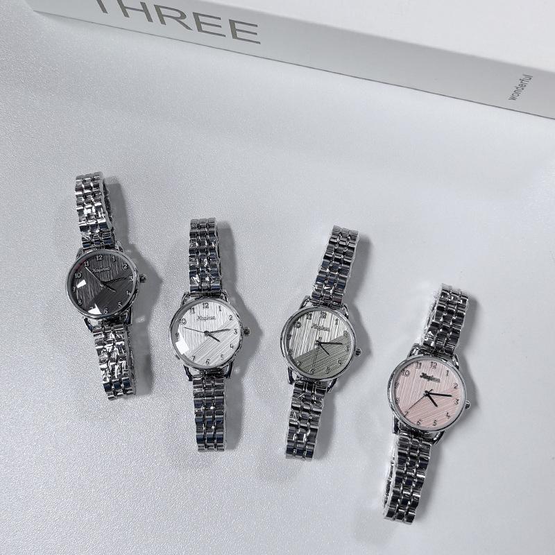 Kalter Wind Retro Nischenuhr Weiblich Dame Hoher Wert Quadratisch Einfaches Temperament Leichter Luxus High School Student Quarz