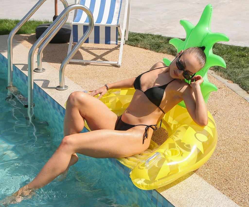 Inflatable Fruit Pool Float Lounge Water Hammock Strawberry Pineapple Floating Chair for Adults Swimming Water Toy