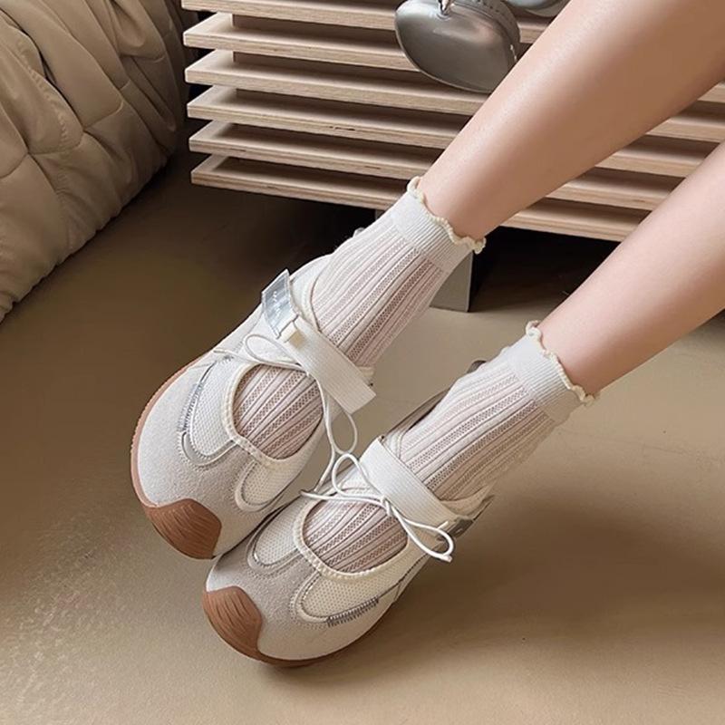 New hollow shallow mouth versatile German training shoes 2025 summer senior sense retro breathable mesh flat bottom casual shoes women
