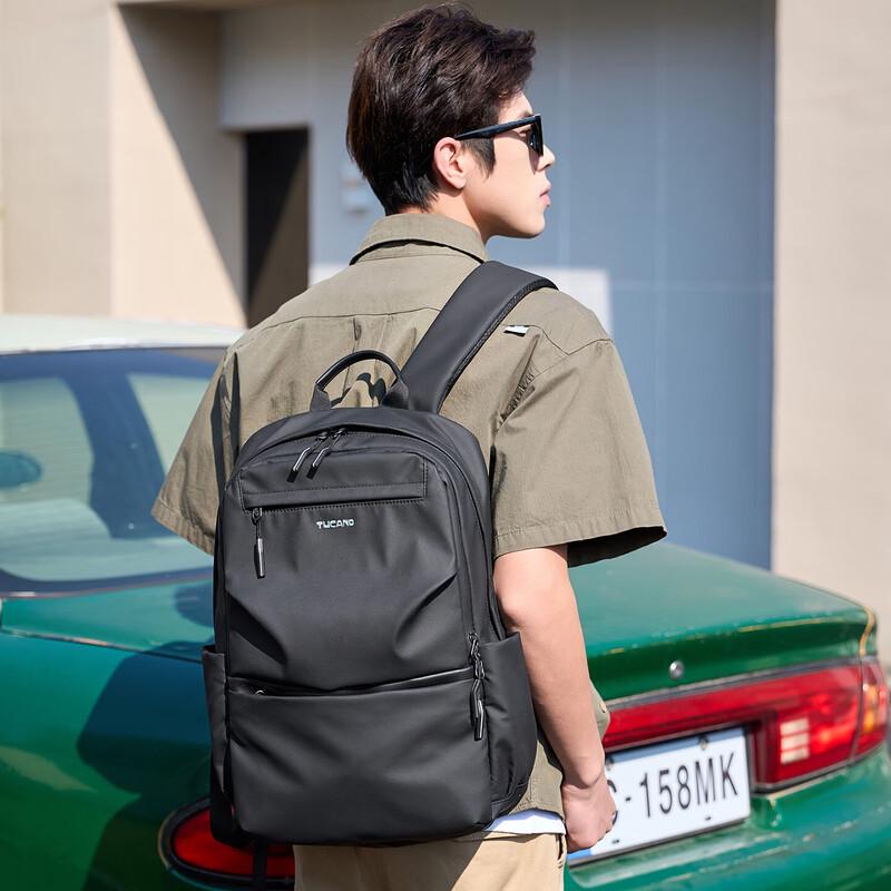 

TUCANO Men s Multi-functional Laptop & Travel Backpack