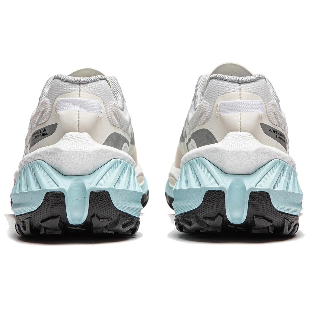 Li Ning Lu Ban Technology Low Top Running Shoes Women Sneaker Off-White ARNU004-1