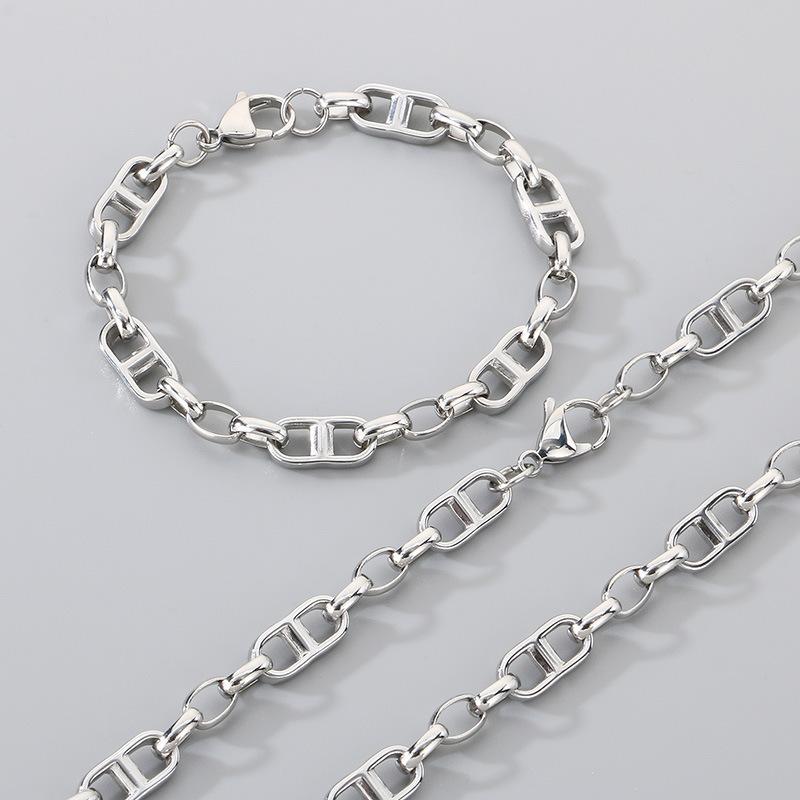 Trendy Japanese Chain Men's Necklace Popular Versatile and Personalized Design Pig Nose Chain Bracelet Set Accessories2025