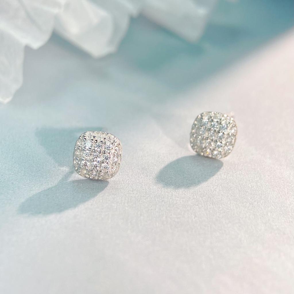 S925 Sterling Silver Sugar Cube Stud Earrings Women's Light Luxury Gypsy Zircon Earrings Niche Design Temperament Earrings 2026