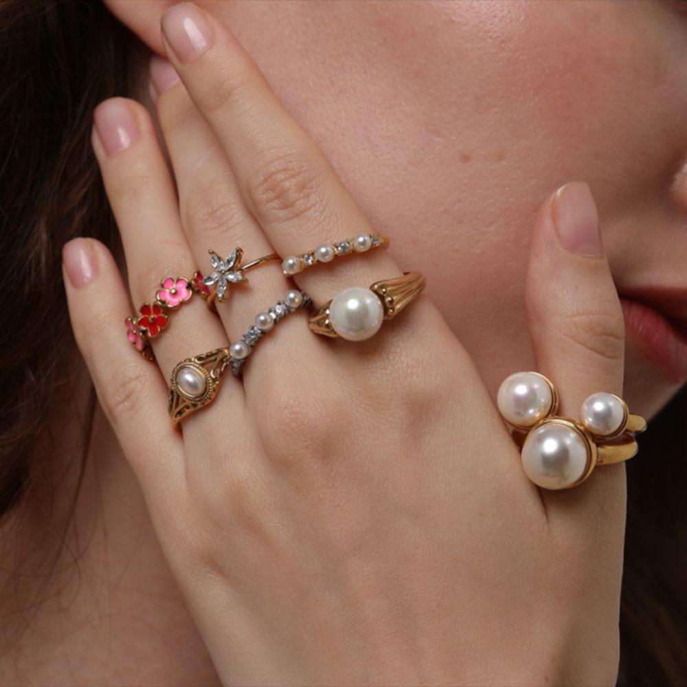 Anello geometrico a forma di fiore placcato oro 18 carati con perle sintetiche e zirconi