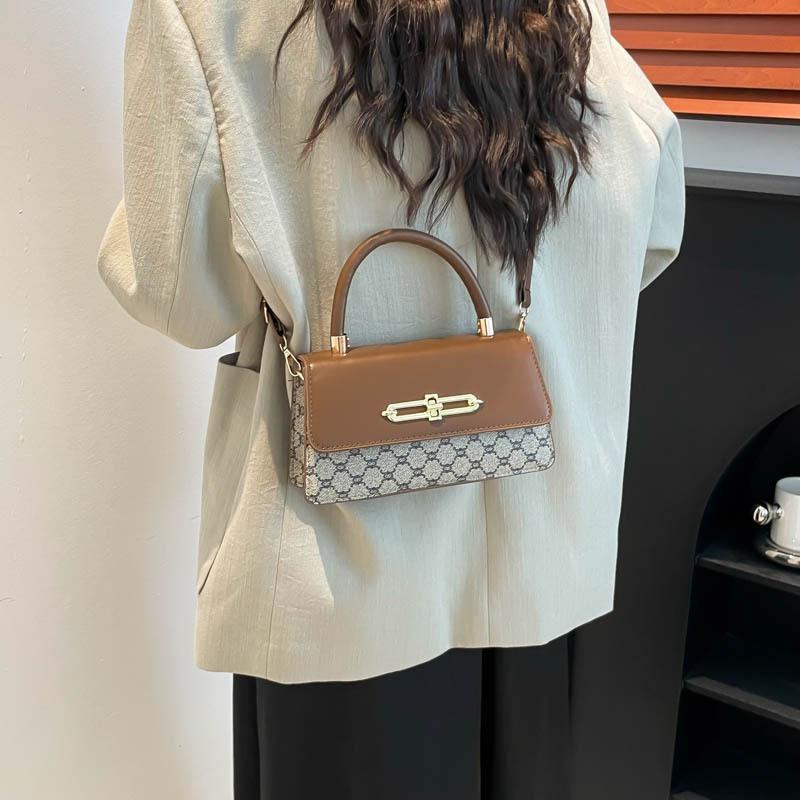 Retro fashion handbag women's spring new product trend high-end value single shoulder messenger bag women