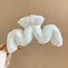 New Winter Faux Fur Hair Claw Elegant Acrylic Hairpins Plush Hair Clip Barrette Crab Headwear for Women Girls Hair Accessories