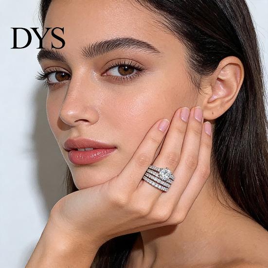 Cubic Zirconia Ring Set 2Pcs Rhinestone Band Rings Women Sparkly Engagement for Stacking Anniversary Wedding Party Wear Lightweight Luxury Jewelry