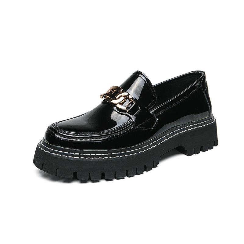 

Tire sole men s shoes patent leather glossy one-pedal casual fashion leather shoes men s trend love 45 чорний