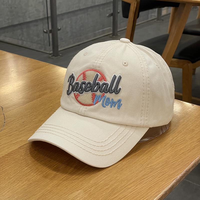 

2024 new couple baseball cap children students letter cap female face small visor male бежевий