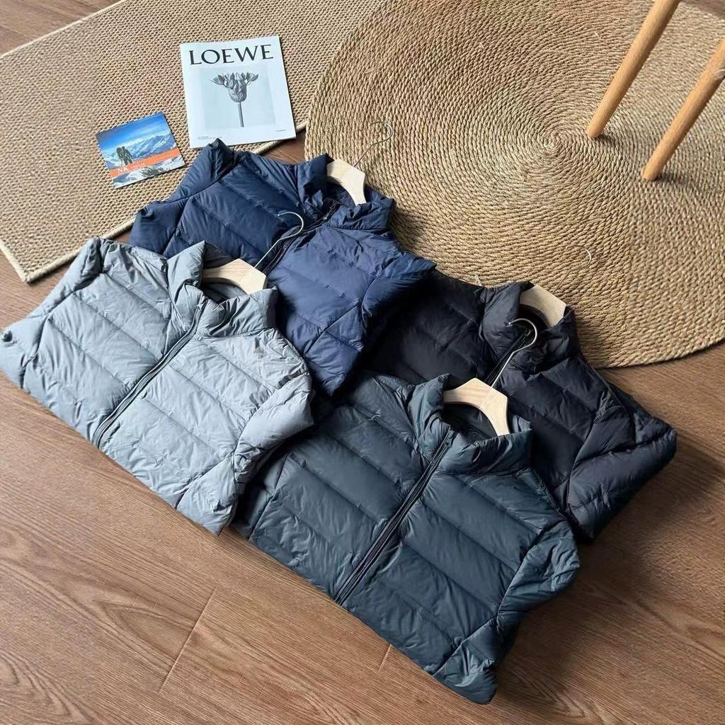 Unisex Lightweight Down Jacket: High-Quality, Stand-up Collar, for Autumn/Winter Outdoor Mountaineering