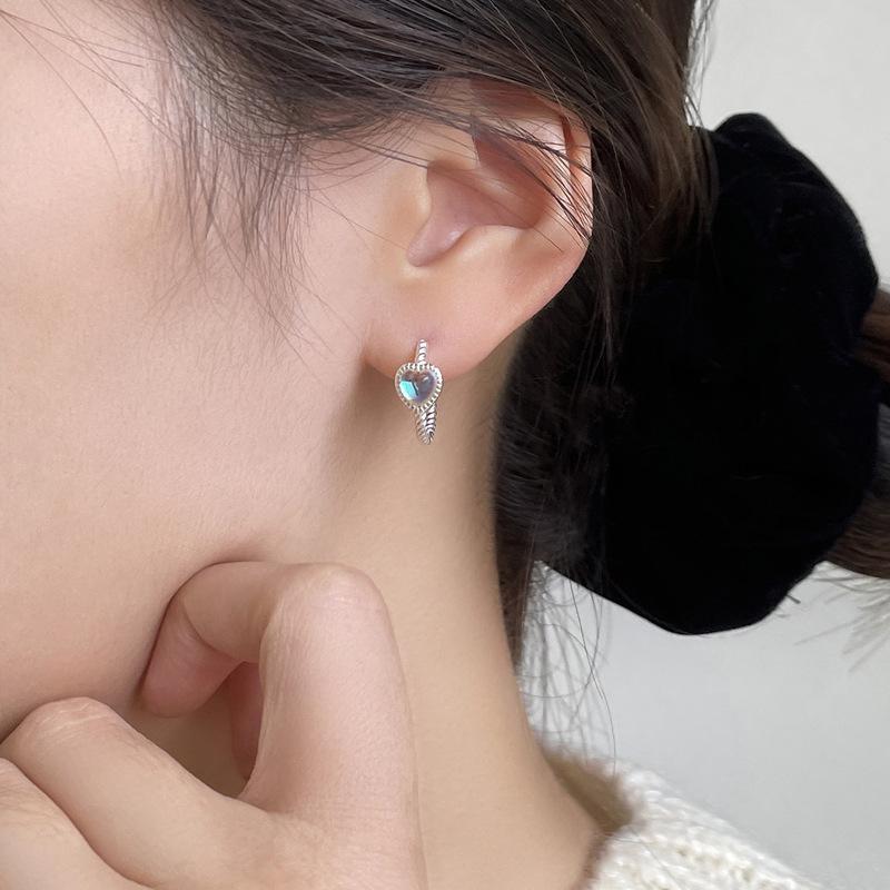 Symphony Moonstone Love Earrings Exquisite And Sweet Pure Thread Diamond-Set Peach Heart Ear Buckle Spot