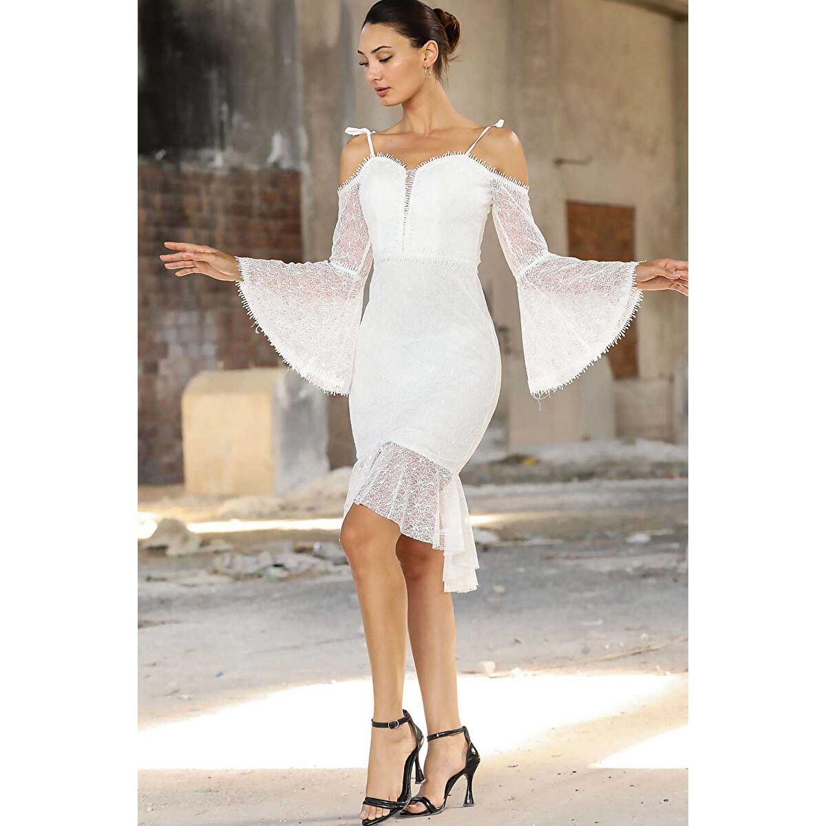 

Женское кружевное короткое вечернее платье