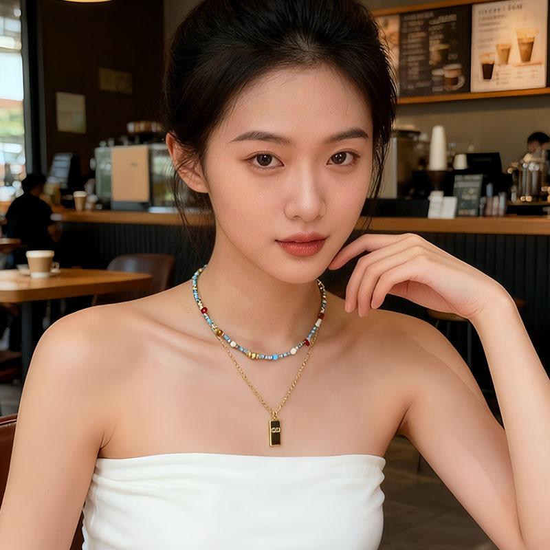 Collana clavicolare con perline di pietra naturale turchese per donna, gioielli di lusso di nicchia