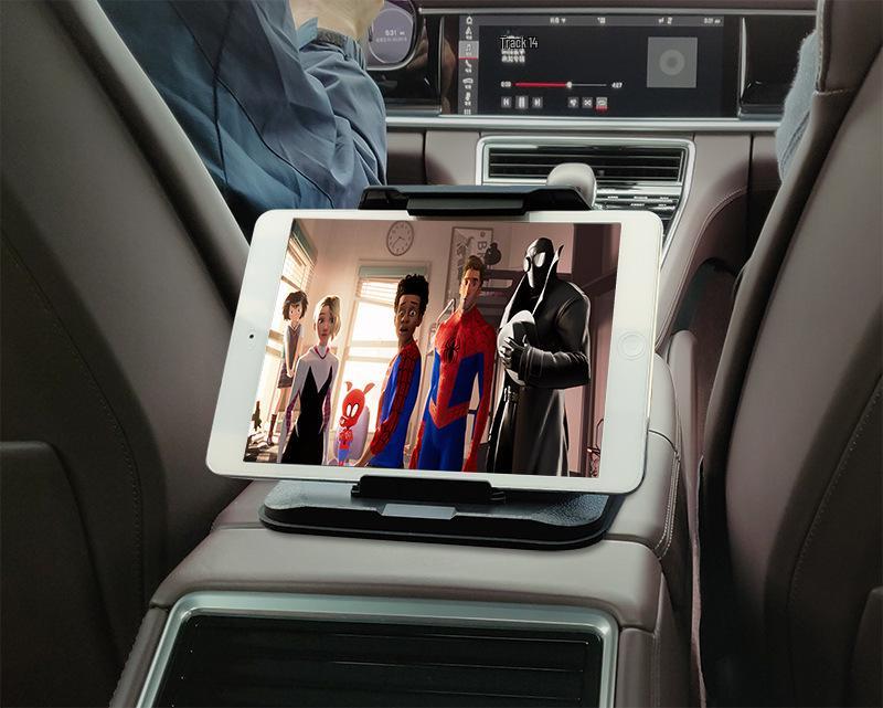 Velký držák na telefon a tablet na palubní desku auta