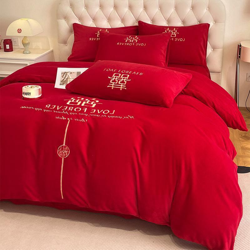 

Milk Velvet Chinese Embroidery Red Bedding Set - Four-Piece Winter Wedding Collection 1.8m Bed - Fitted - Fits 200x230cm Duvet