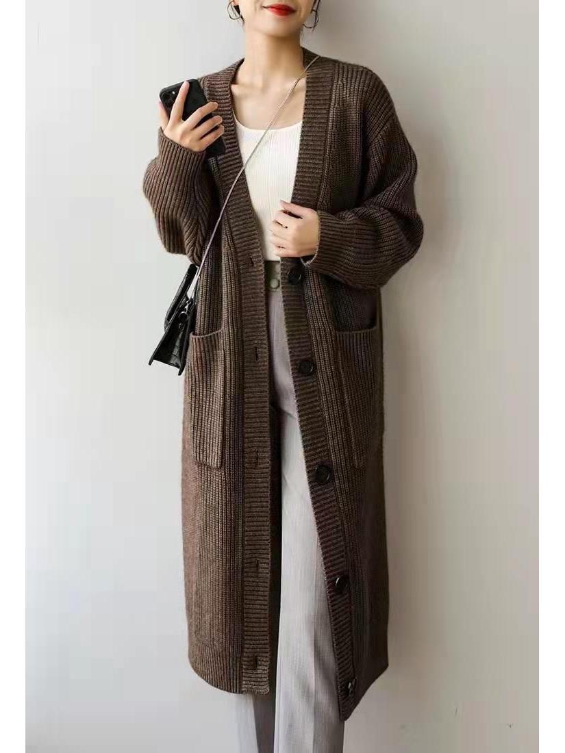 

Женская ретро вязаная куртка-кардиган - осень/зима, свободный свитер средней длины, верхняя одежда One Size коричневый