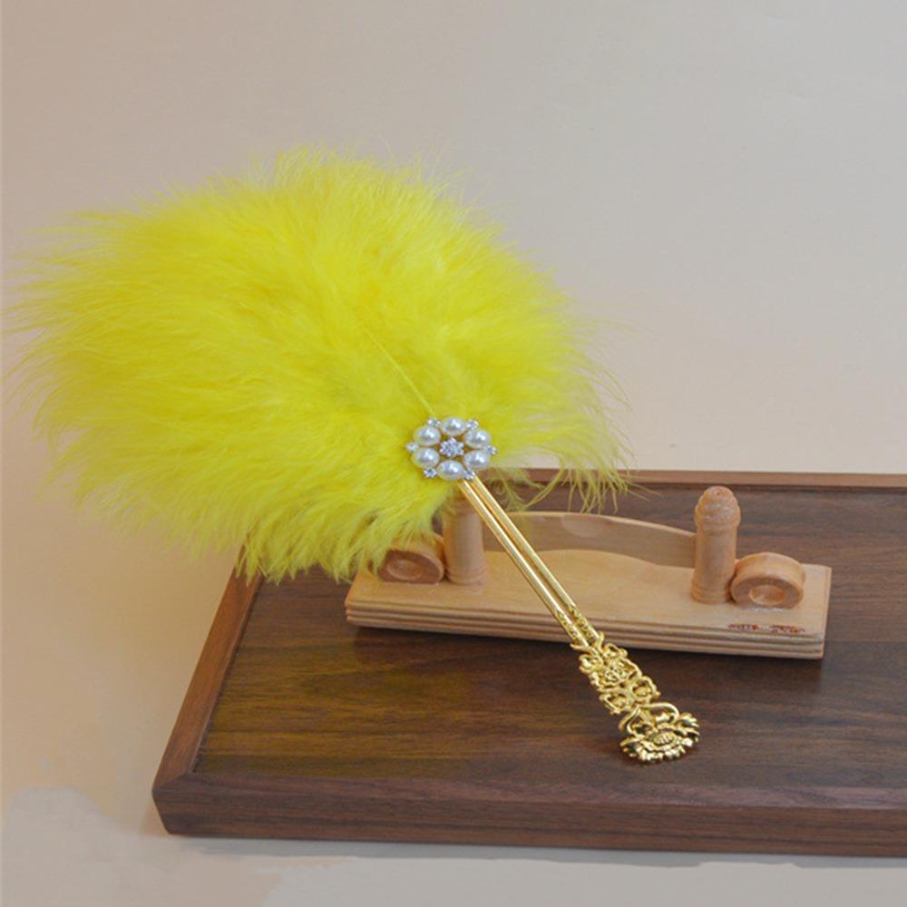 

Fairy Style Portable Fan Fluffy Feathers Wedding Bridal Fan Antique Hand Feather Fan Party Props жовтий