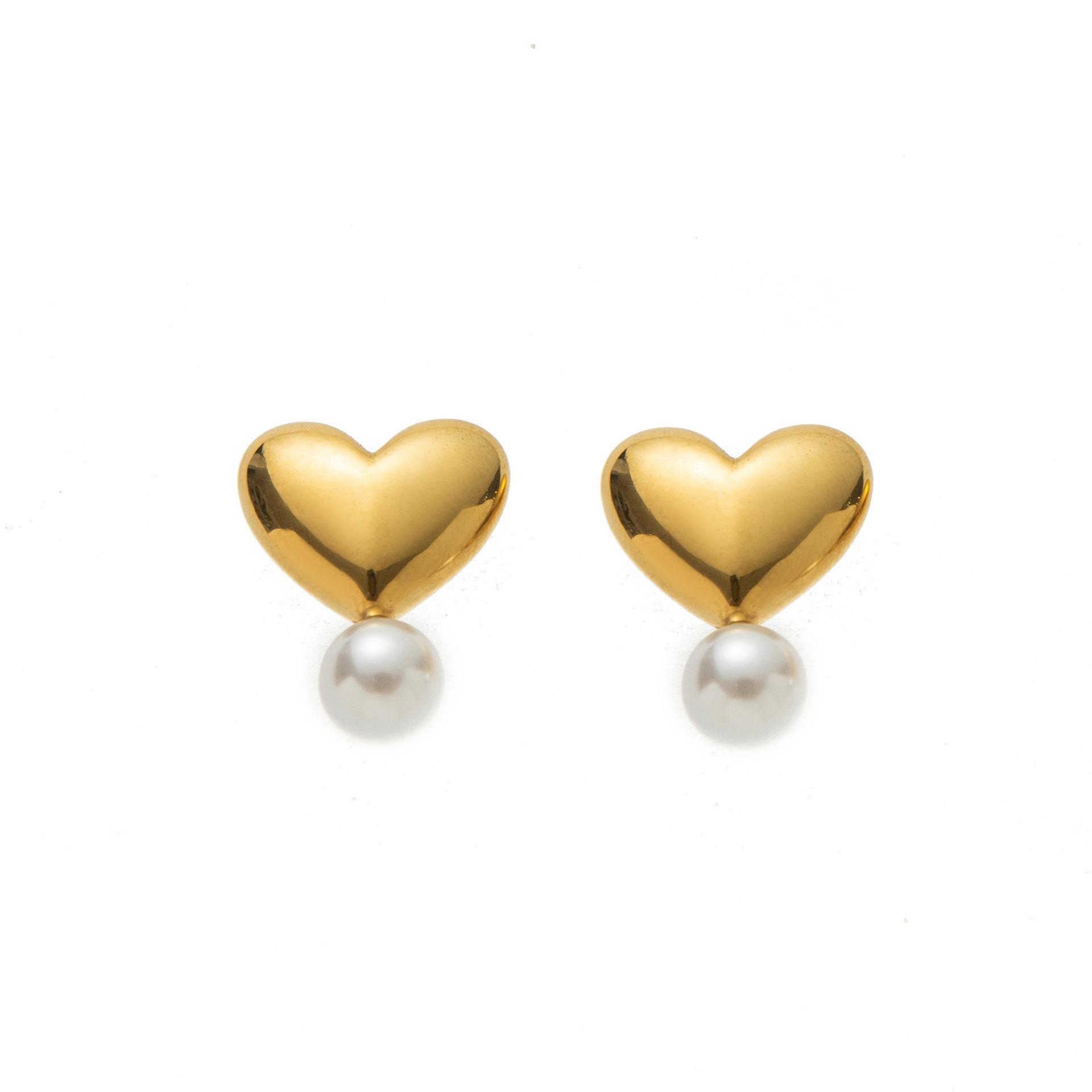

Irregular Love Pearl Stud Earrings Design Sense Popular Gold Electroplating 18K Gold Color Retention