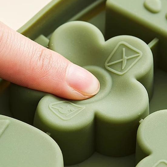 Silicone Popsicle Molds 8-Cavity Ice Cream Maker BPA-Free Easy-release Ice Lolly Molds Mini Ice Pop Maker