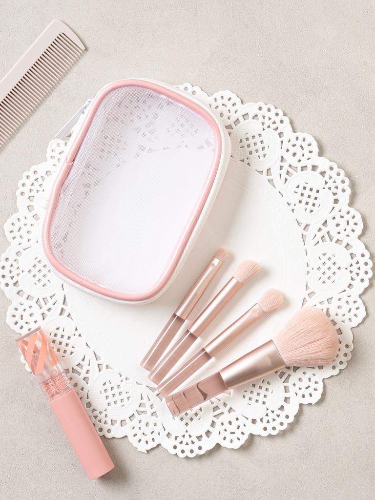 Mesh Pouch & Makeup Brush 4-Piece Set
