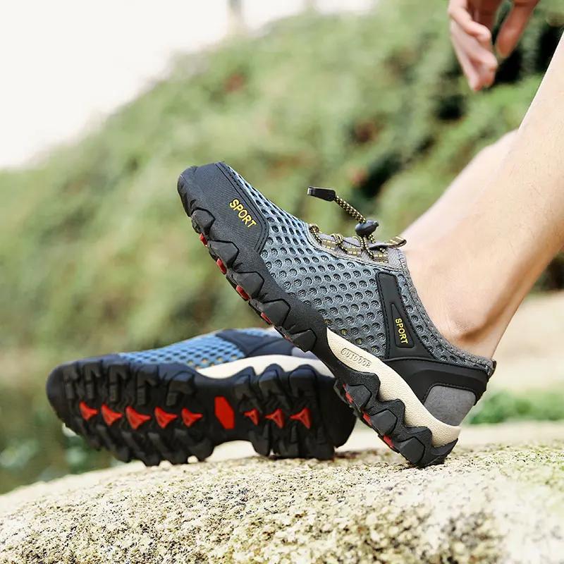 Flat Sandals Men's Outdoor Mountaineering and Hiking Shoes Mesh Breathable Anti Slip Wear Resistant Summer Slippers Water Shoes
