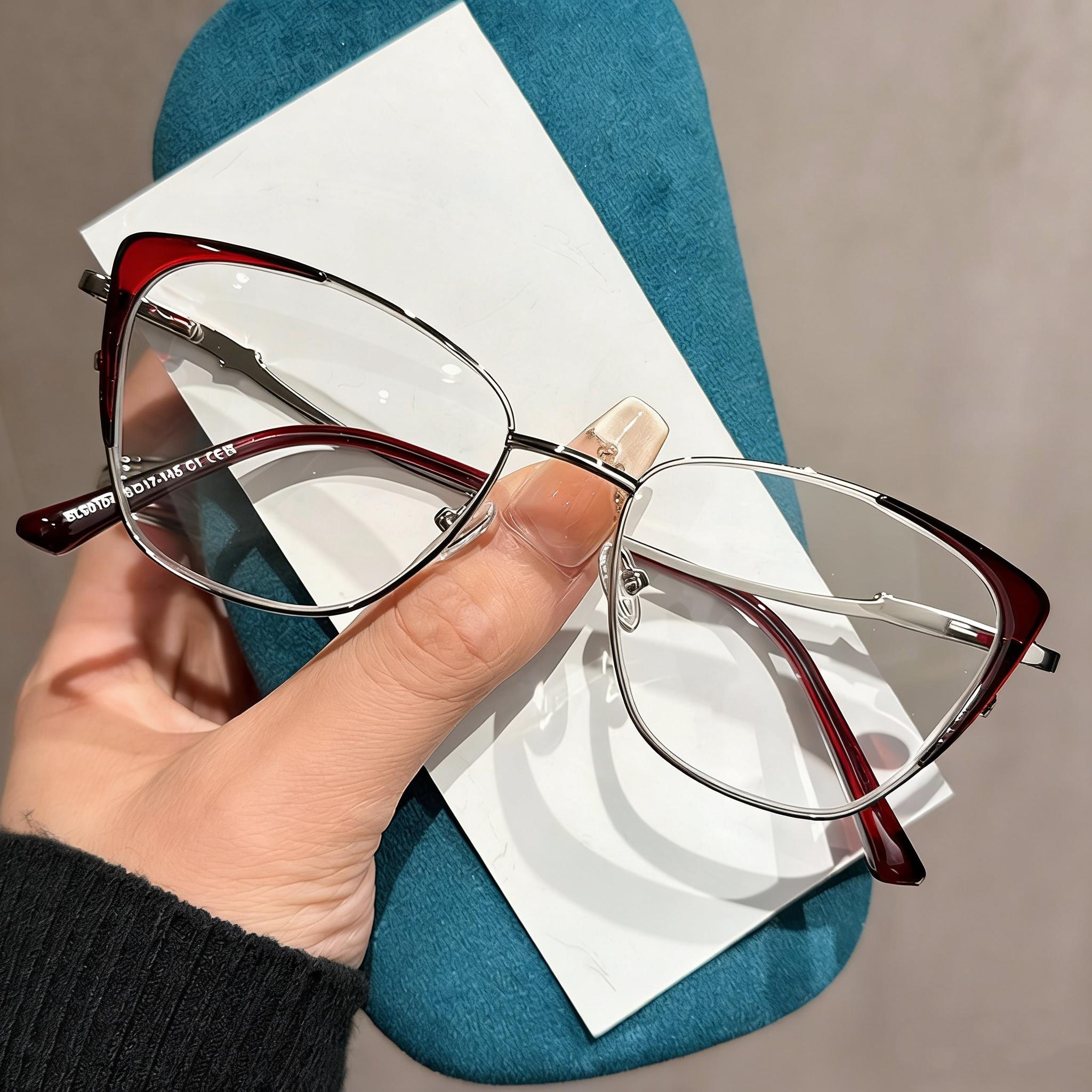 

New Vintage Cat Eye Reading Glasses for Women Men Metal Frame Anti Blue Light Presbyopia Glasses Retro High-definition Eyewear 4.0
