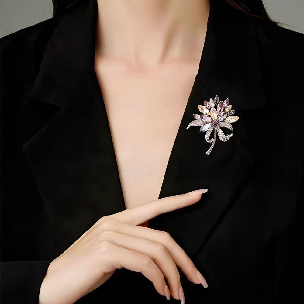 Sparkly Rhinestone Bouquet Brooches Elegant Crystal Brooch Pin Zircon Jewelry Accessory  Women