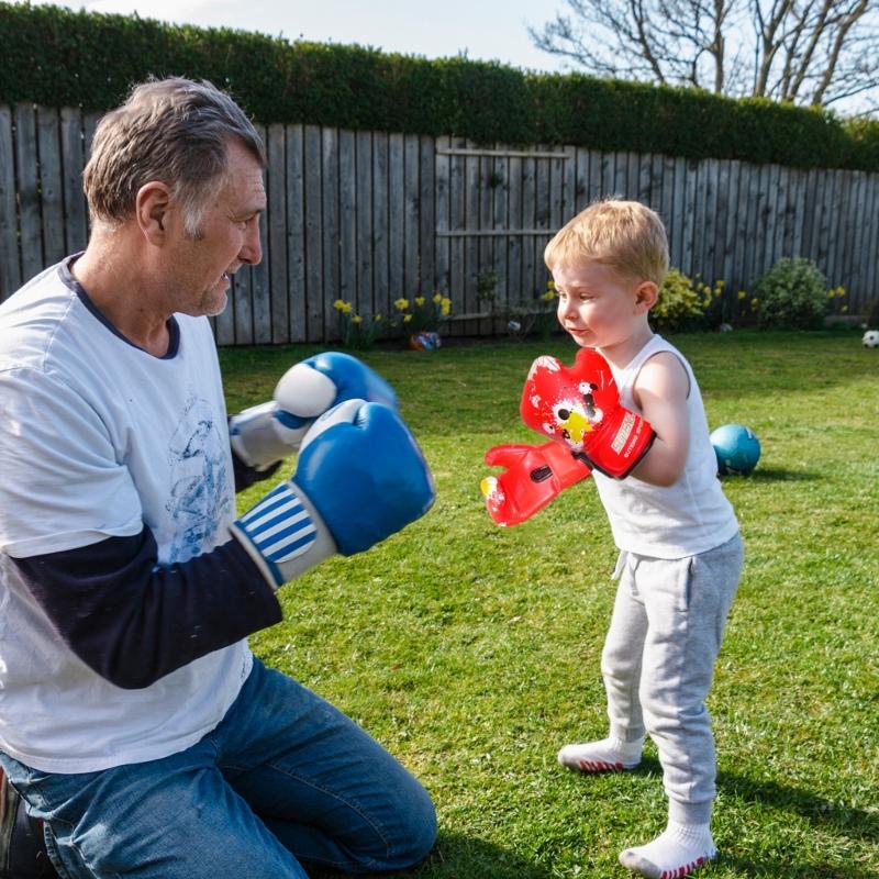 Kids Sports Boxing Gloves Beginners Heavy Bag Gloves Boys & Girls Training Sparring Gloves for Punching Bag, Kickboxing