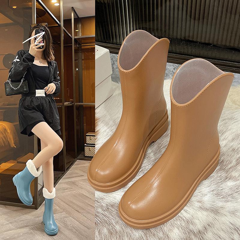 Rain shoes women's short tube fashion waterproof shoes flat rubber shoes wear medium tube water boots warm rain boots fashion