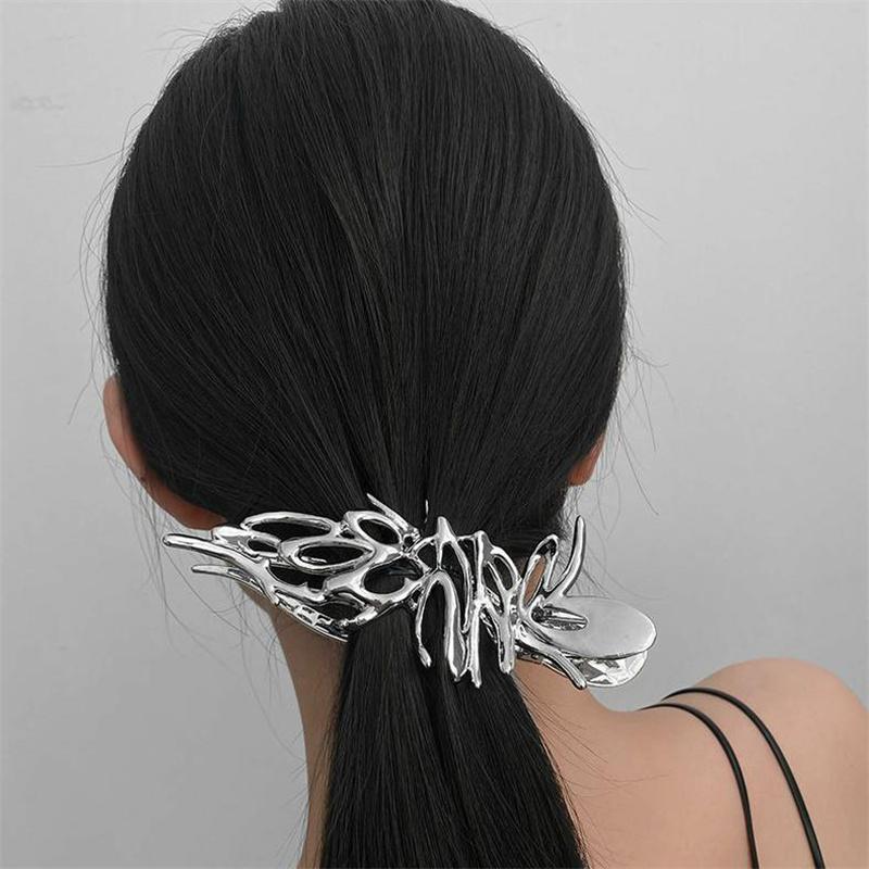 Y2K Geometric Women Hair Claw Clip Large Metal Shark Hair Clips Personality Nonslip Girls Grab Clamps Hair Accessories