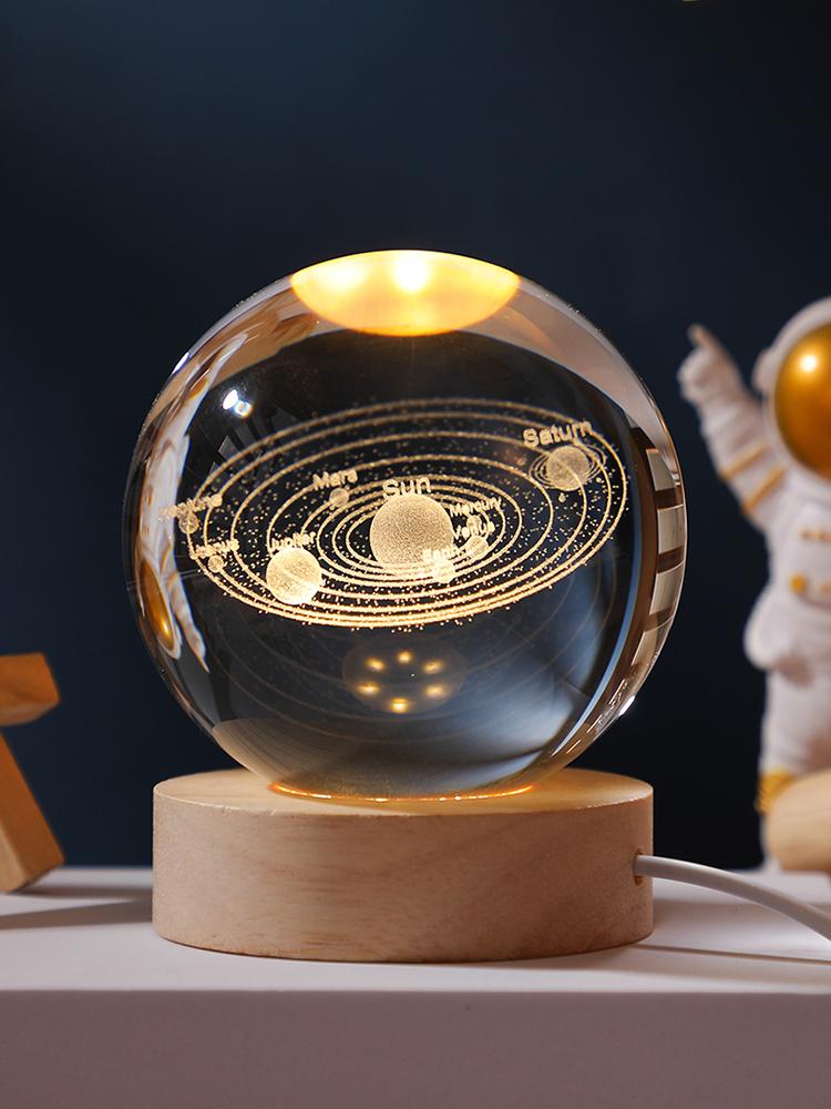6Cm 3D Crystal Ball Led Night Light Astronomy Solar System Planets Moon Astronaut Glass Ball Home Desktop Decor Ornament