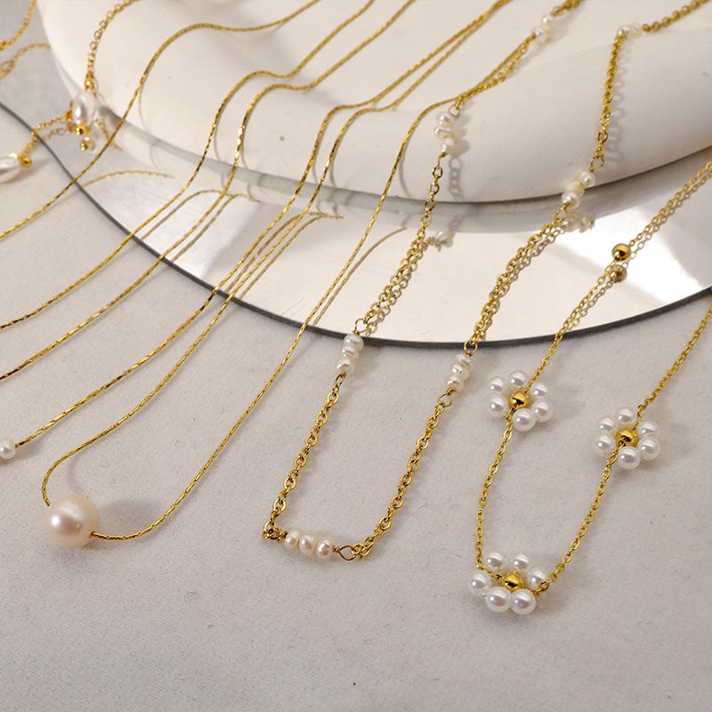 Elegant Freshwater Pearl Necklace, Non-Fading Titanium Steel, Sweet & Sophisticated Women's Clavicle Chain.