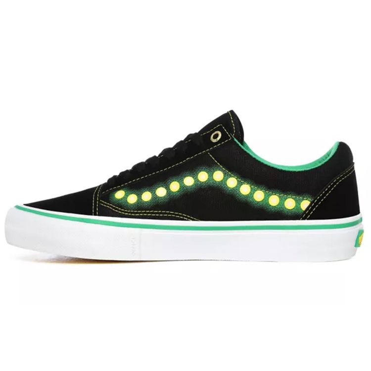 

Кроссовки унисекс Vans Shake Junt x Old Skool Pro черные зеленые VN0A45JC0V4