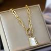 White Shell Material Necklace for Women, Light Luxury Design, Simple and Versatile, High-end Clavicle Chain