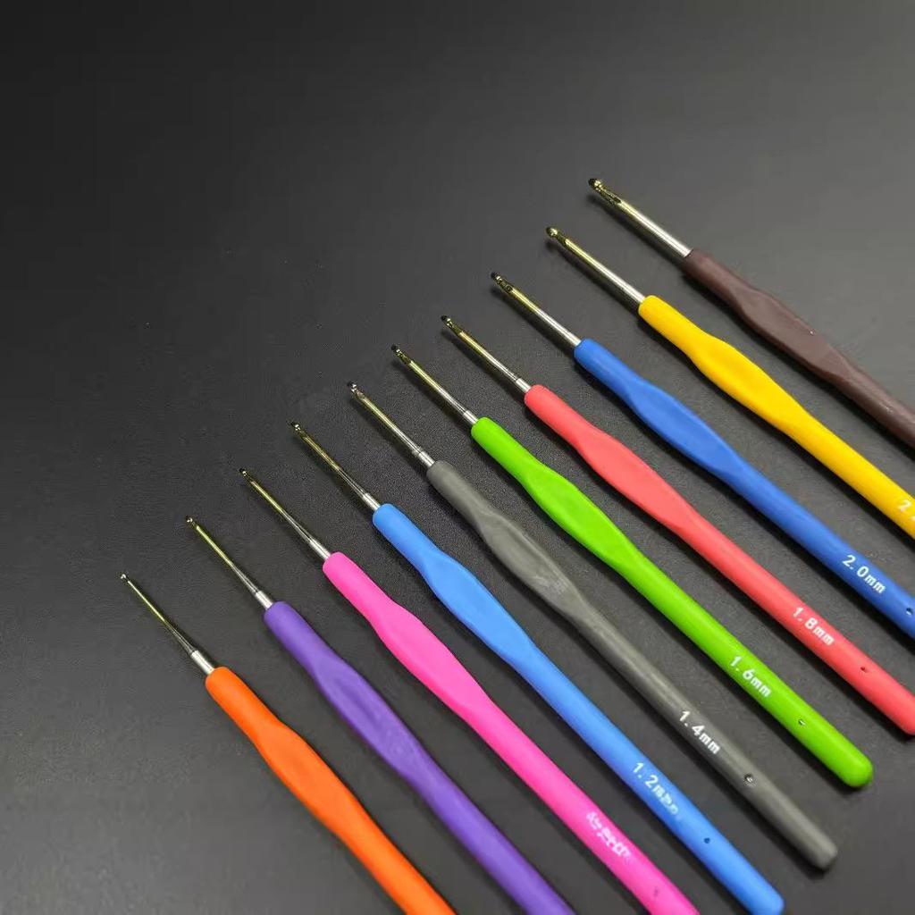 Colored Soft Handle Crochet Hook Set for DIY Knitting: Fine Crochet Hook with Sweater Needles & Lace Crochet Tools