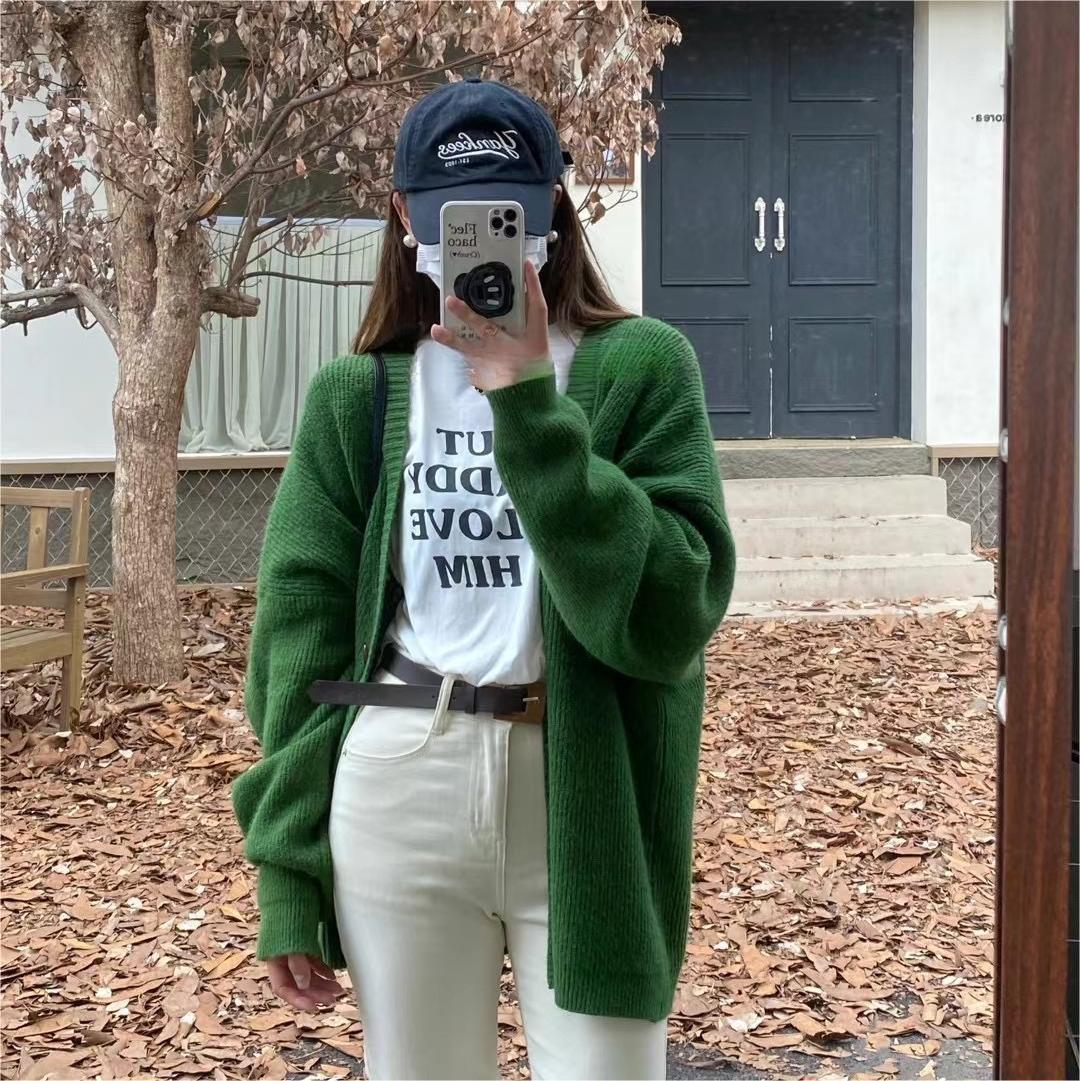 

Южная Корея Дондэмун мягкий восковой рубчик вязаный кардиган женская одежда осень и зима новые модели с ленивым ветром V-образный вырез свитер куртка 410-21 (average size) зелёный