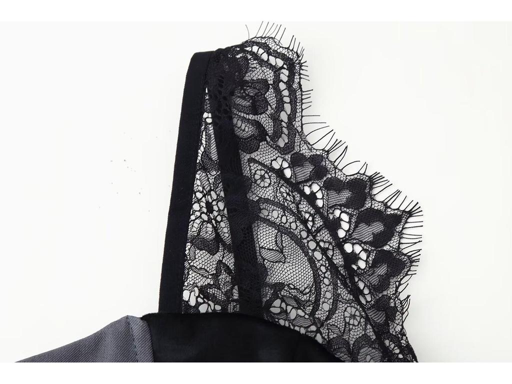 2026 Europäischer & Amerikanischer Stil Sexy Wimpernspitze Spitze Tiefes V-Ausschnitt Schlankmachendes Trägerkleid