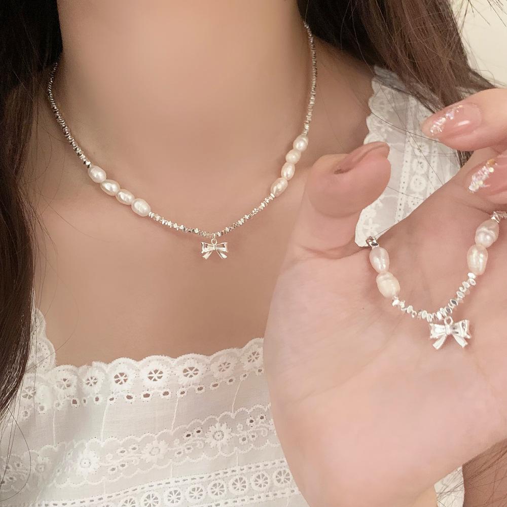 Fairy Style Minimalist Pearl Bow Necklace – Women's High-End Silver Choker