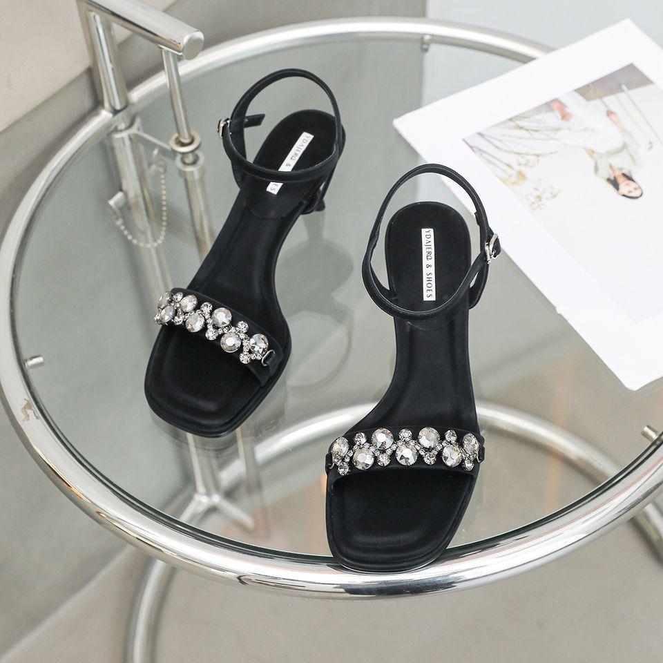 

Босоножки с открытым носком на тонком каблуке со стразами для предотвращения ветра феи на пятке, ремешок с пряжкой, абсолютно высокие каблуки, квадратный носок, новые летние модели 34 чёрный