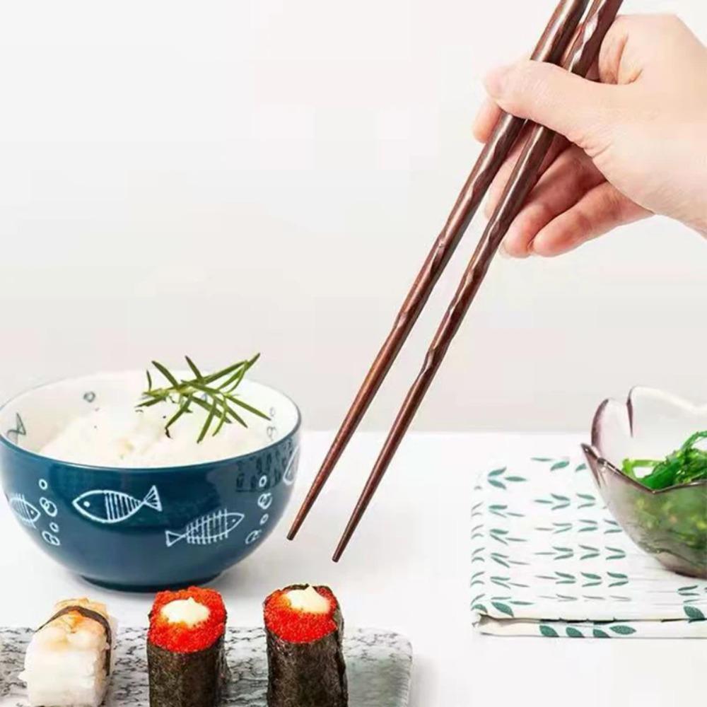 5 Pairs Japanese Wood Chopstick Nonslip Design Sushi Chopsticks Reusable Chinese Korean Cuisine Chopsticks for Restaurant Home