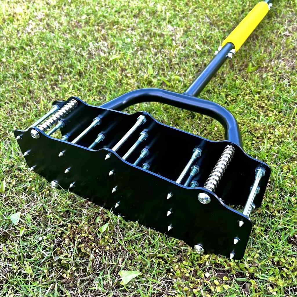 Manual Lawn & Garden Tool for Effortless Aeration and Weeding